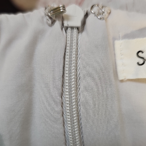 Storia Cream Floral Backless Dress - Picture 4 of 10